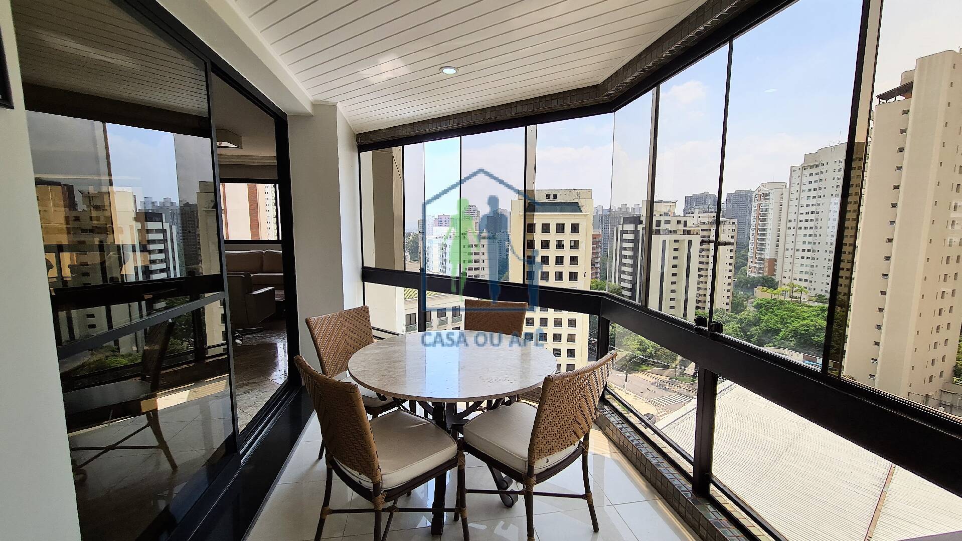 Apartamento à venda com 3 quartos, 226m² - Foto 13