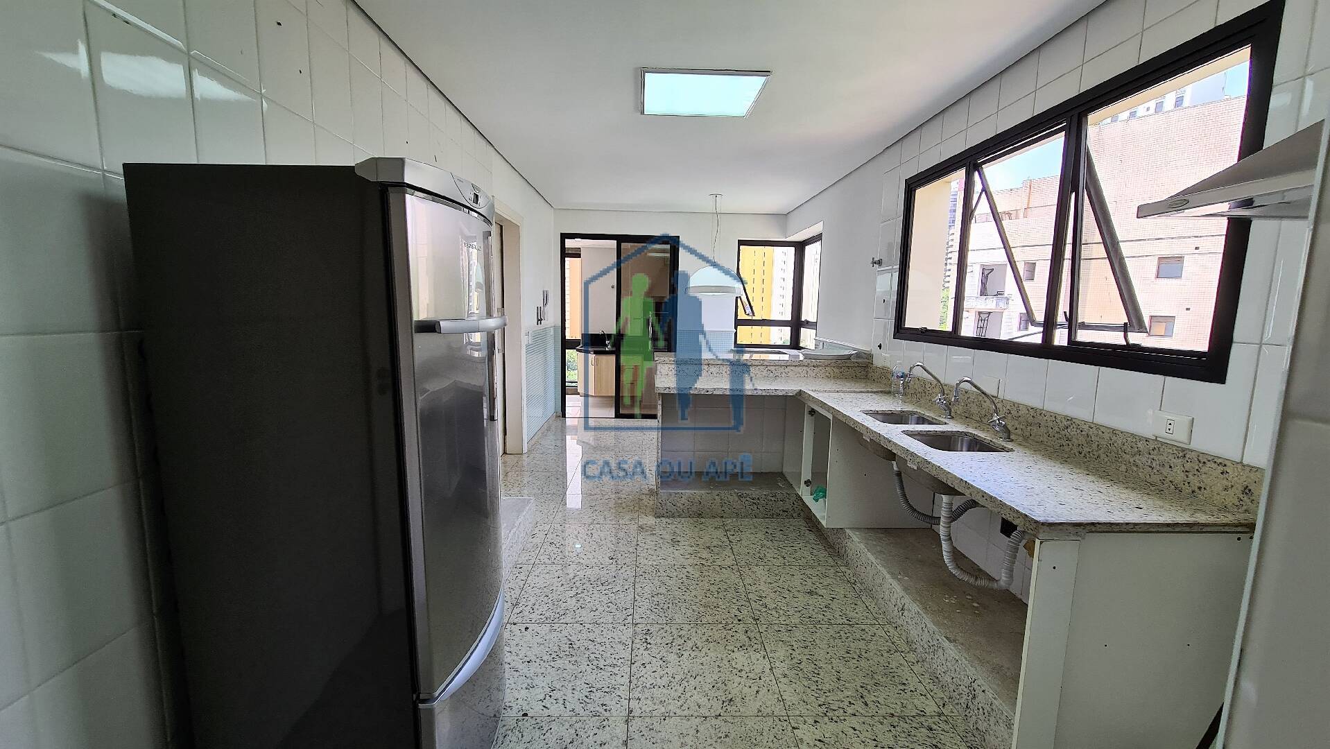 Apartamento à venda com 3 quartos, 226m² - Foto 16