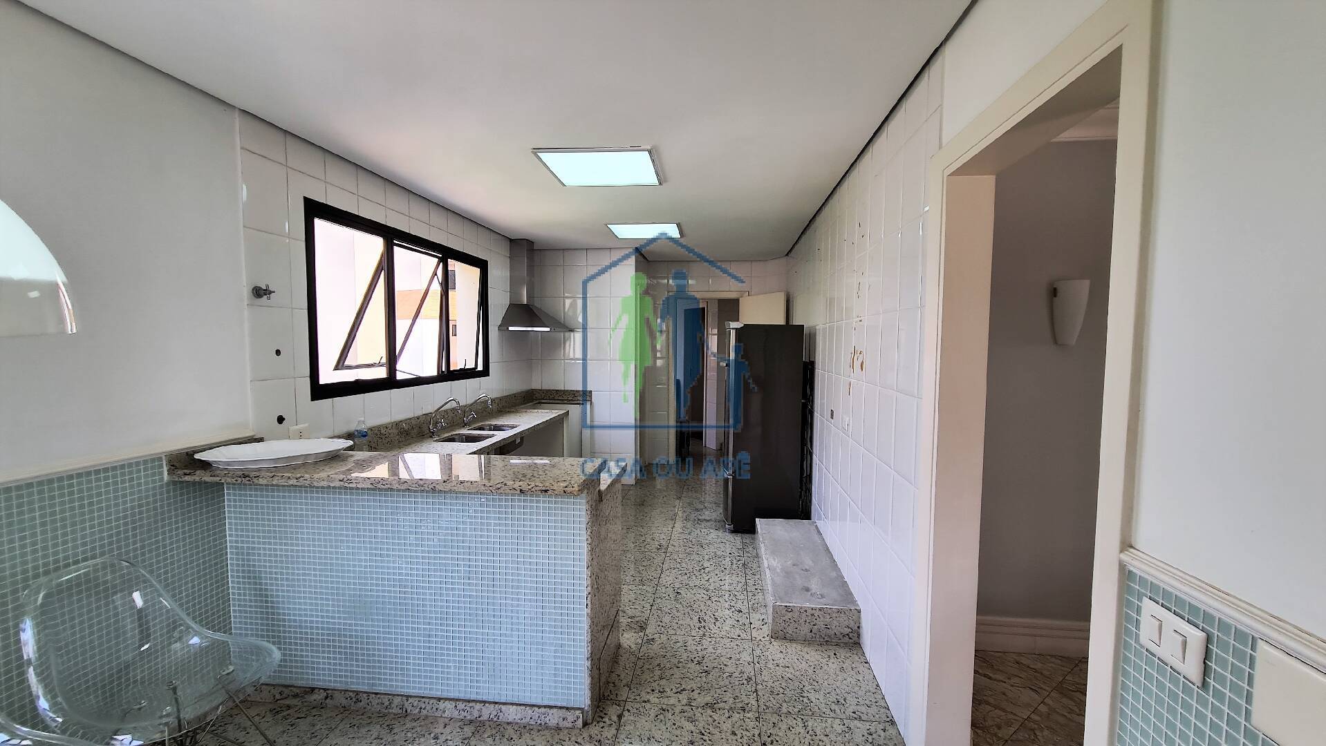 Apartamento à venda com 3 quartos, 226m² - Foto 18