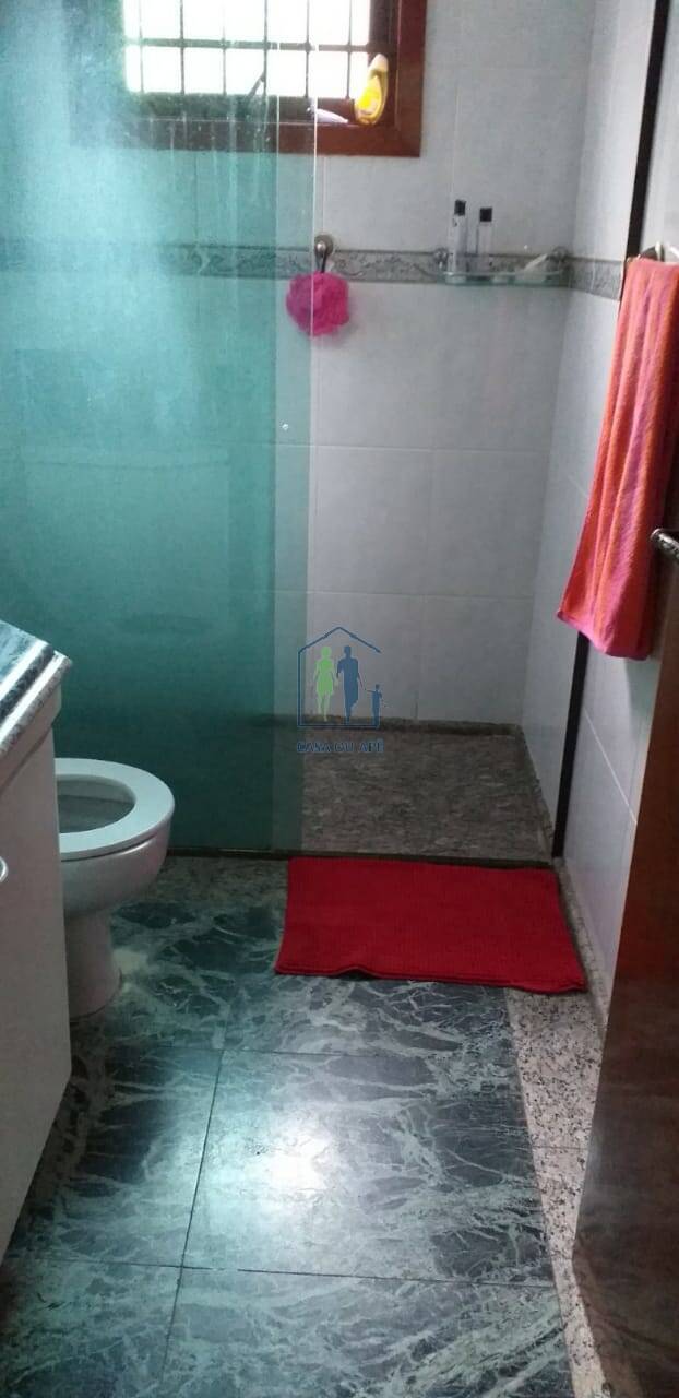 Sobrado para alugar com 4 quartos, 186m² - Foto 15