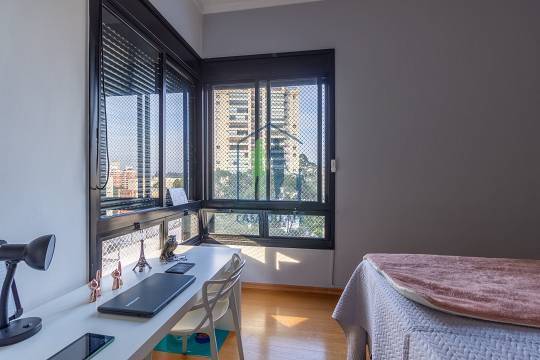 Apartamento à venda com 4 quartos, 190m² - Foto 9