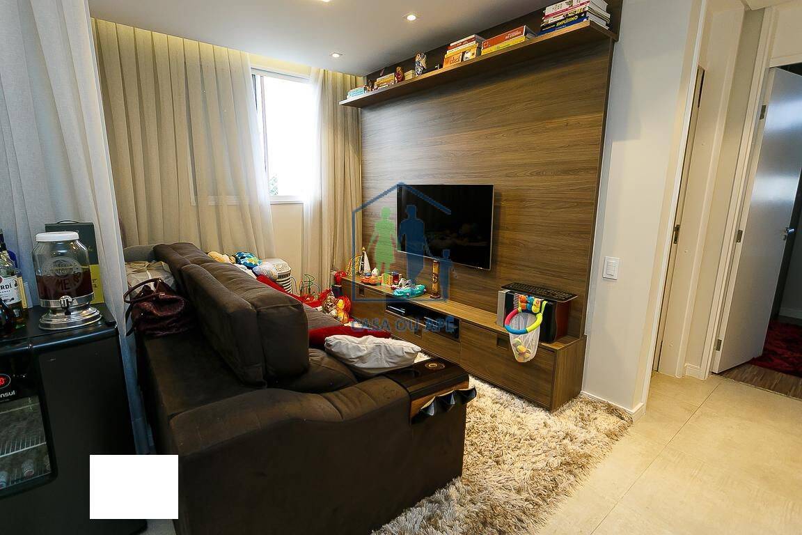 Apartamento à venda com 2 quartos, 64m² - Foto 4