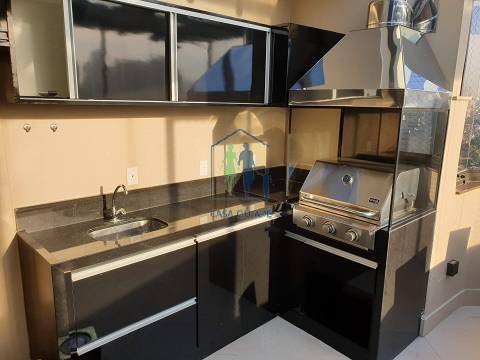 Apartamento à venda com 3 quartos, 229m² - Foto 2