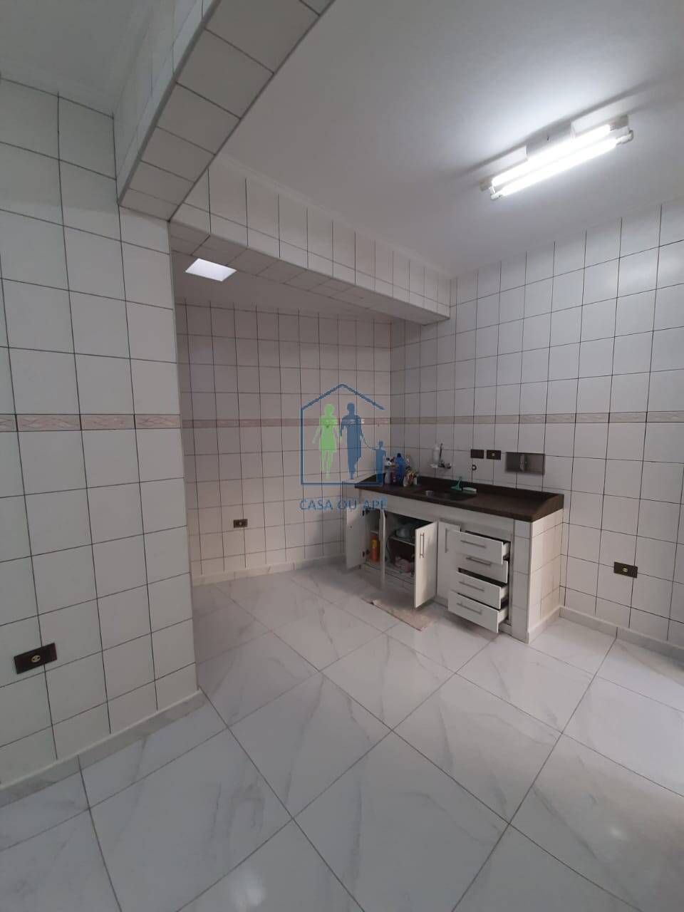 Casa à venda com 4 quartos, 240m² - Foto 9