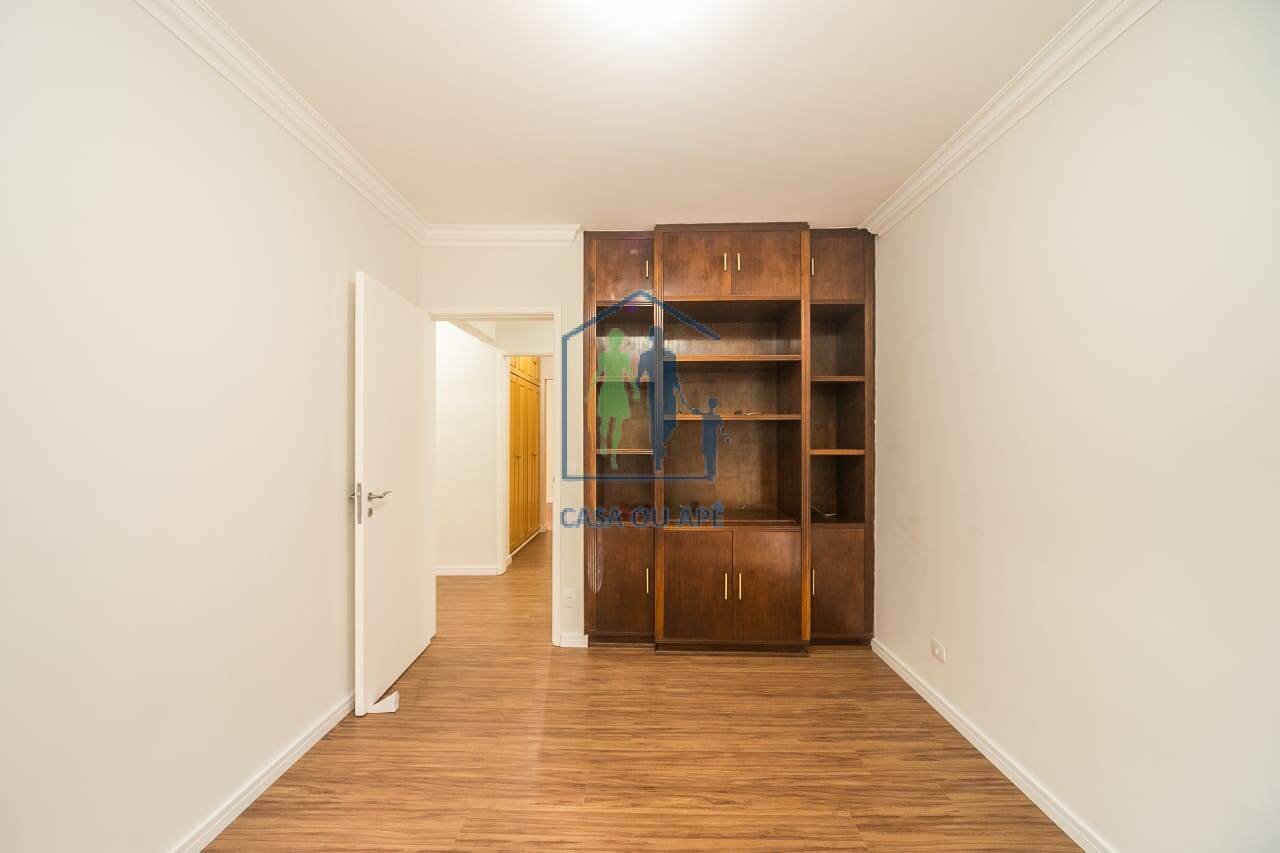 Apartamento à venda com 4 quartos, 157m² - Foto 16