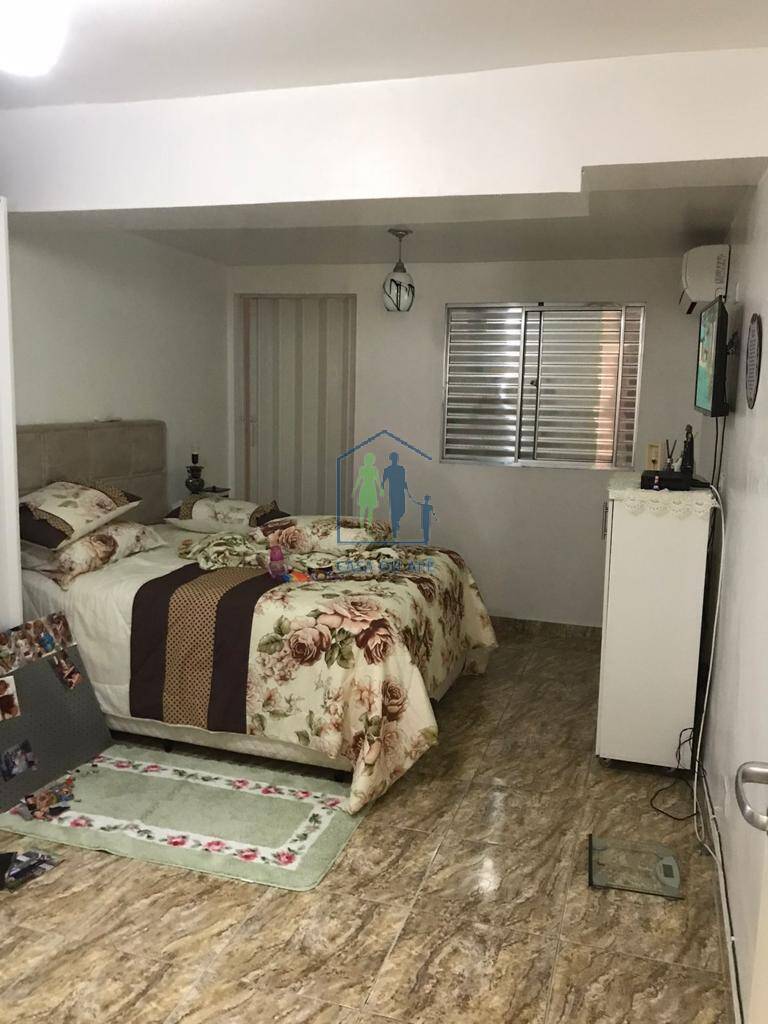 Casa à venda com 4 quartos, 210m² - Foto 7