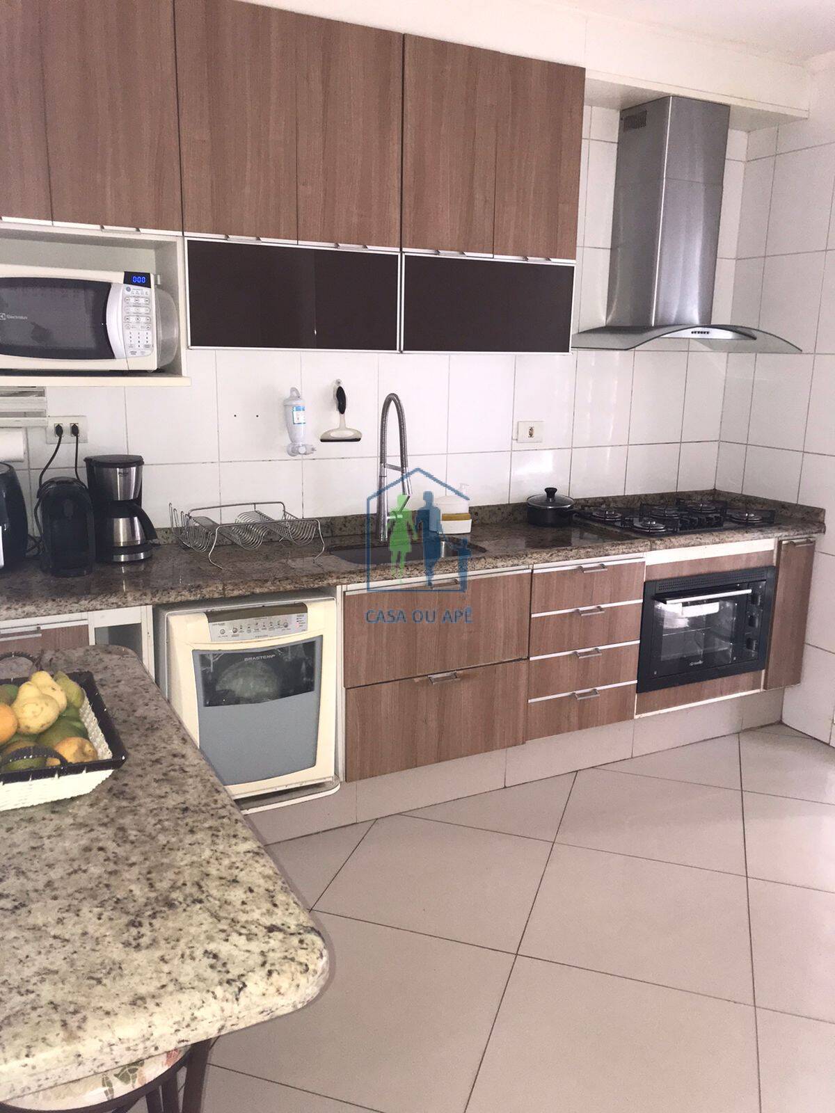 Sobrado à venda com 4 quartos, 124m² - Foto 1