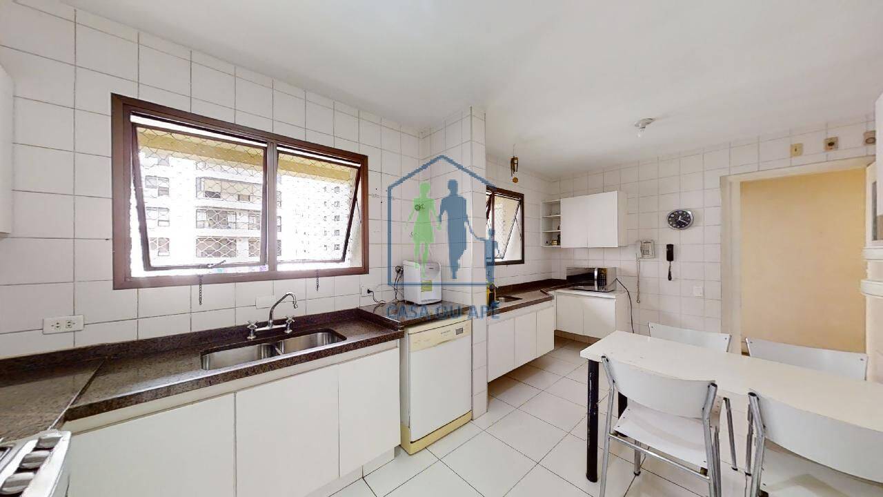 Apartamento à venda com 4 quartos, 236m² - Foto 13