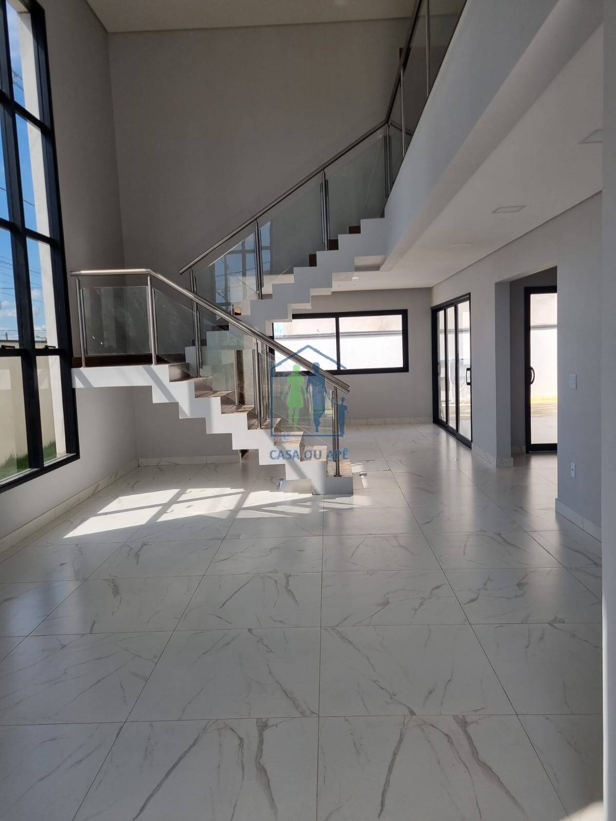 Casa à venda com 4 quartos, 252m² - Foto 6