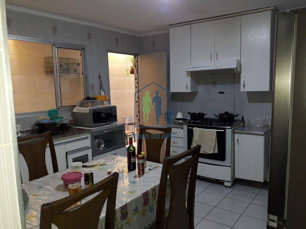 Sobrado à venda com 2 quartos, 122m² - Foto 11