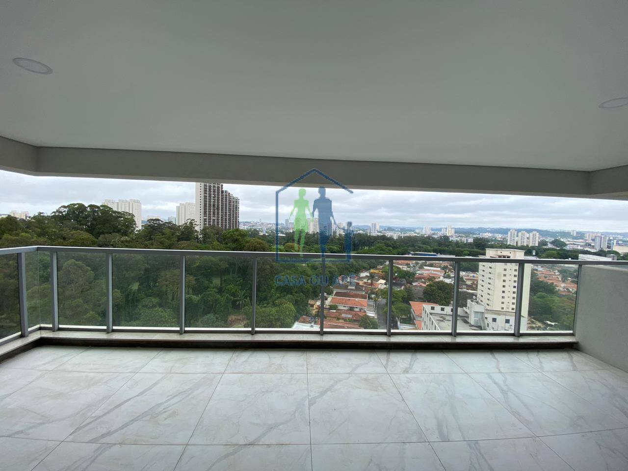 Apartamento à venda com 3 quartos, 155m² - Foto 2