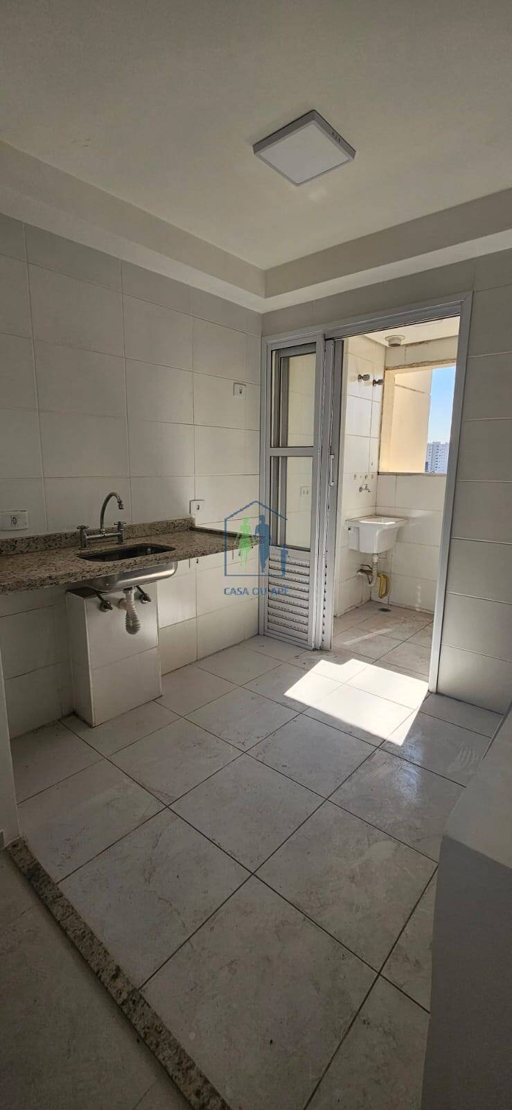 Apartamento à venda com 2 quartos, 63m² - Foto 33