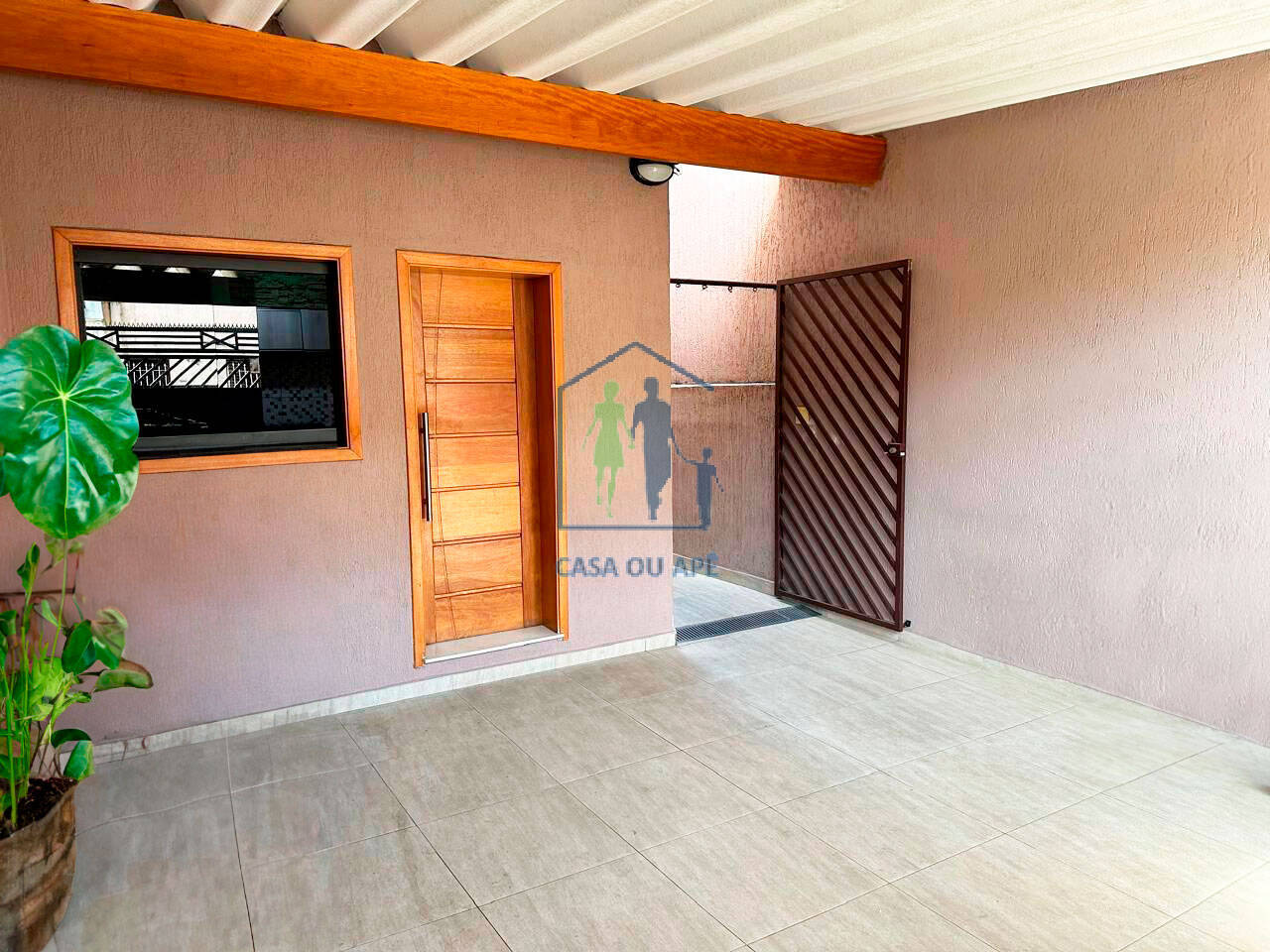 Sobrado à venda com 2 quartos, 100m² - Foto 1