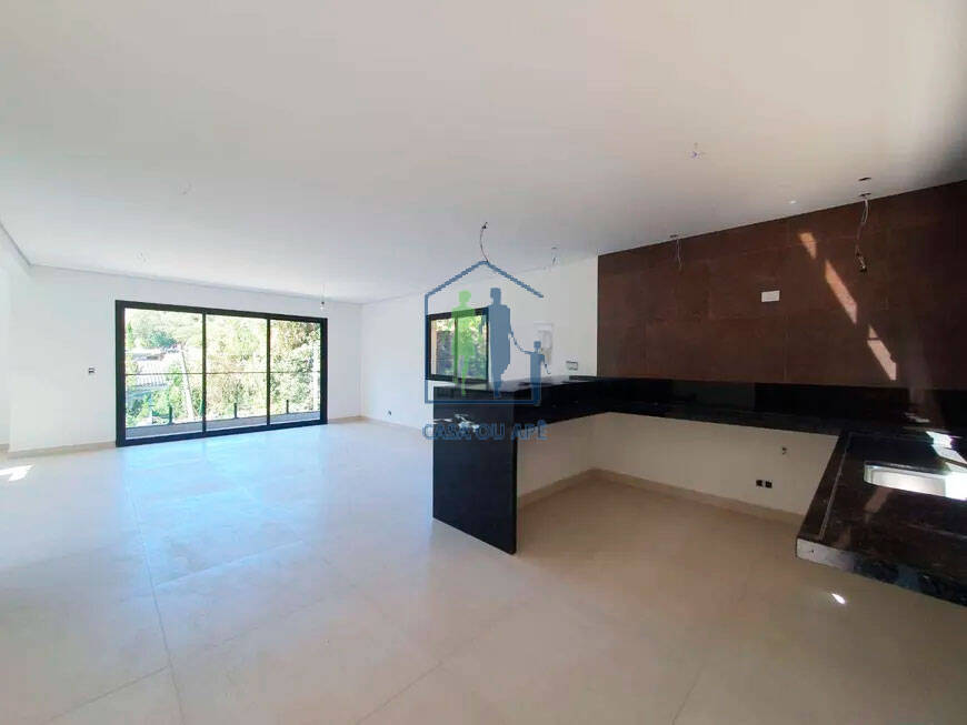 Casa à venda com 3 quartos, 220m² - Foto 7