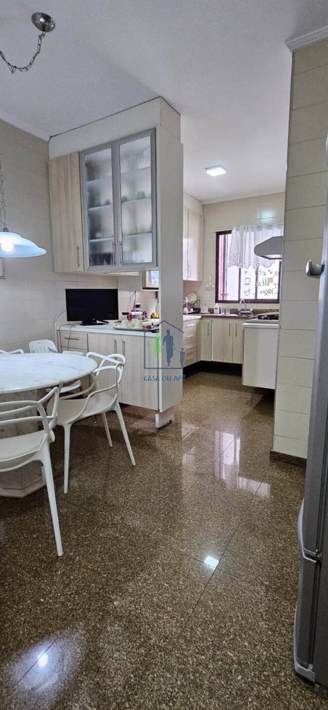 Apartamento à venda com 4 quartos, 186m² - Foto 15