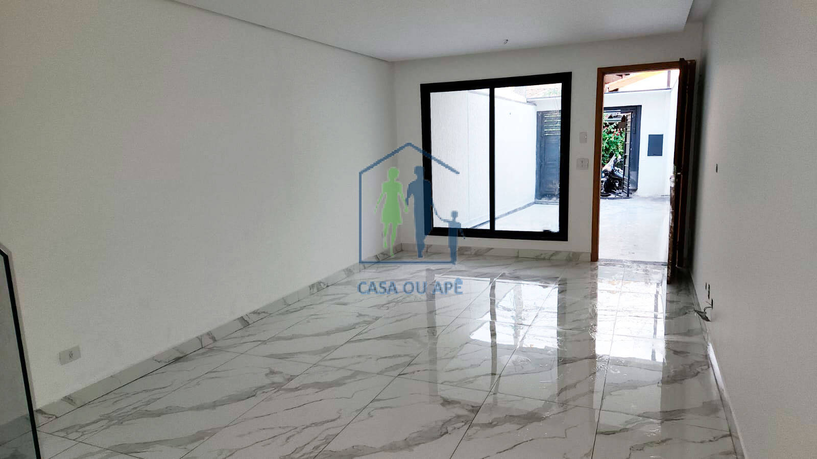 Sobrado à venda com 3 quartos, 108m² - Foto 2